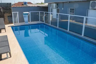 Image de Casa completa com piscina e churrasq, pet friendly