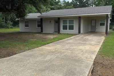 Image de Charming 3-bedroom house with Ac, WiFi in wonderful Many