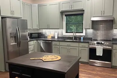Ozark Vista Retreat - Ozark views and modern style