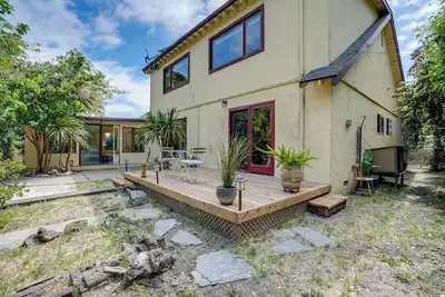 Image de Near Golf, Trails & Parks: Lush Pinole Retreat