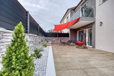 Image de Peaceful Blooming Villa with Pool - Four Bedroom Villa with Pool