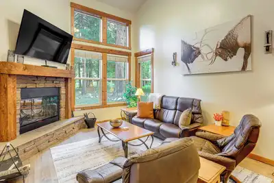 Image de 1 Mi to Ponderosa State Park: Condo w/ Pool Access