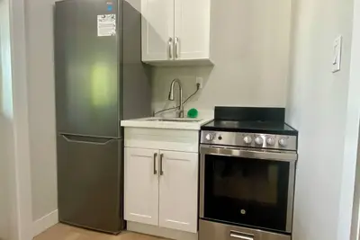 Image de Bayfield Retreat • 15min From Grand Bend • Pool • Hot tub • Full Kitchen • #9