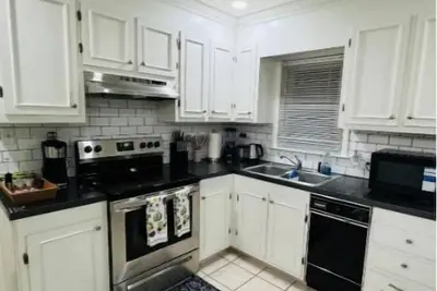 Image de comfortable family house!