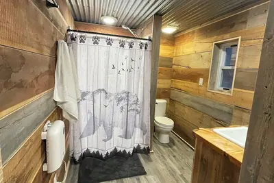 Image de Ursa Major - Beautiful quiet cabin, dark sky area, just 6 miles from Pitkin!