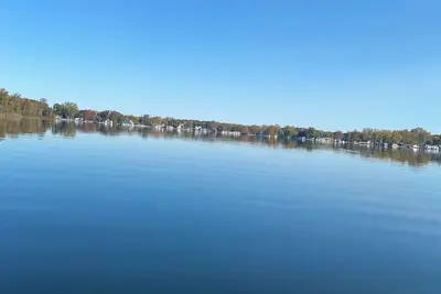 Image de Lake access directly in front of Cottage on high speed watercraft Big Barbee