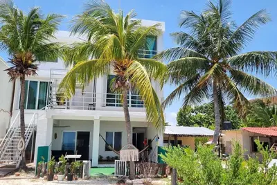 Image de On The Beach Seaside Sunrise Haven 3 Bedrooms With Sea View