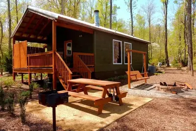 Image de Wildflower Cabin – Hot Tub & Mountain Views