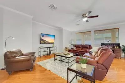 Image de Mesa Pool Home! Baseball, Pickleball More Fun for Everyone!