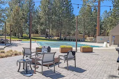 Image de Ground Floor Condo in Bend, Or 2 Bd, 2 Ba