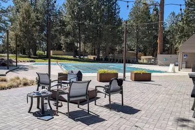 Image de Ground Floor Condo in Bend, Or 2 Bd, 2 Ba