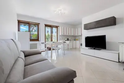 Image de Appartement 'Cuore Di Comano' avec vue sur montagne, terrasse privée et balcon