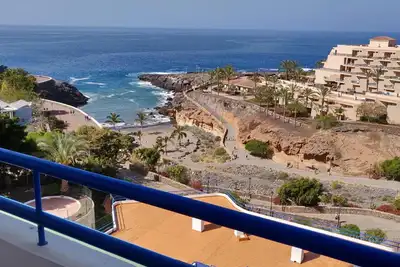 Image de Vacances 'Gio - Paraiso Del Sur' avec vue sur la mer, piscine partagée et Wi-Fi