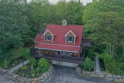 Image de Modern 3br/2ba Home with Stunning Ridge Views & Private Hot Tub