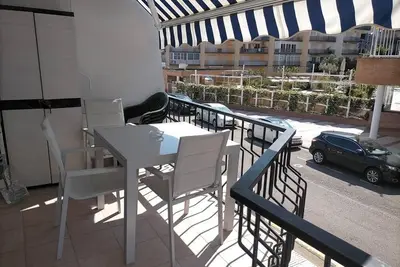 Image de 2211 Claudia A-02, En Plein Coeur De Santa Margarita, PRÈS De La Plage La Plus Spacieuse De Roses.