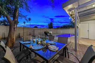 Image de Splash in your private Free heated pool!