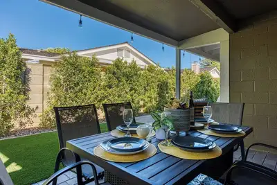 Image de Centrally located! Fabulous home & Gated community