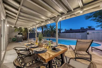 Image de Premium Home with Free Private Heated Pool!