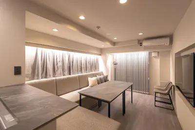 Image de Luxury apt in prime location  65 2br up to 8 Pax / Osaka Ōsaka