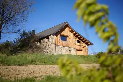 Image de Chalet montagne Serre-Ponçon, vaste espace de terrain