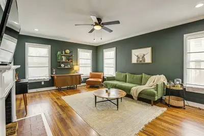 Image de Condo 2 Mi to Houston Zoo & Museum District!