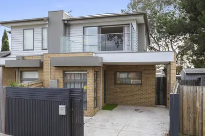 Image de Spacious Corio Townhouse Near Ferry & Waterfront