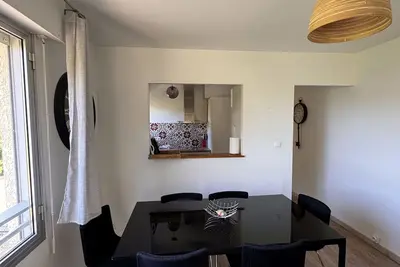 Image de Charmant appartement T2 proche centre et plage Sanary-Sur-Mer