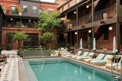 Image de Boutique Hotel Stay in Philly’s Cultural Fishtown District