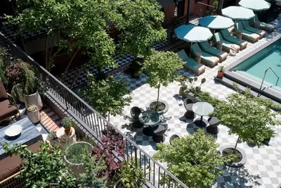 Image de 3 Stylish One Bedroom King Suite at Anna & Bel – Walk to Dining & Museums