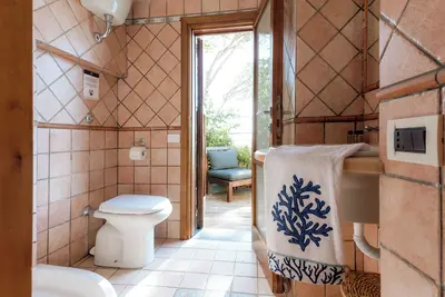 Image de Pretty house facing the sea