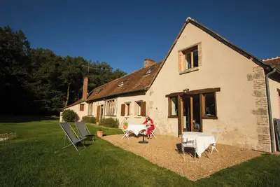 Image de Gite Le Rouvre Maison à la campagne au centre des Châteaux de la Loire.