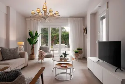 Image de Paradise Overlook - Beachfront Villa