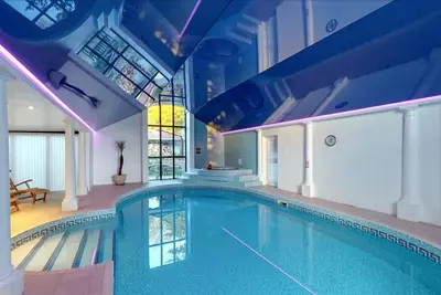 Image de Cottage-Cottage-Salle de bain privée séparée-Vue sur la cour