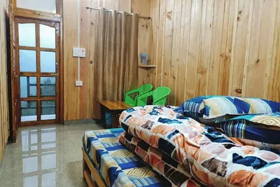 Image de Rustic Charm, Deodar Room with Mountain Vibes.