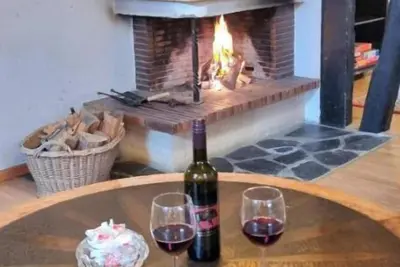 Image de Cozy country house with a view of the Sauerburg