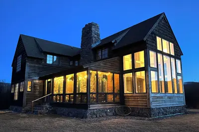 Image de The Trout House is a river front 3-bedroom house in marvelous Wise River Mt