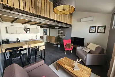 Image de Le Chalet entre Eurexpo et St Exupéry