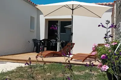 Image de maison de vacances rénovée  toute équipée terrain clos  saint georges d 'oléron