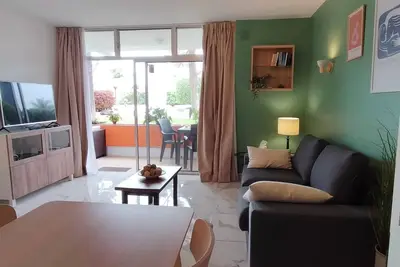 Image de Quiet garden in Atlanta: spacious 1 bedroom accommodation with swimming pool