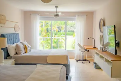 Image de Cozy 1-bedroom Apartment with Awesome Golf View, Wi-Fi, Ac & Balcony