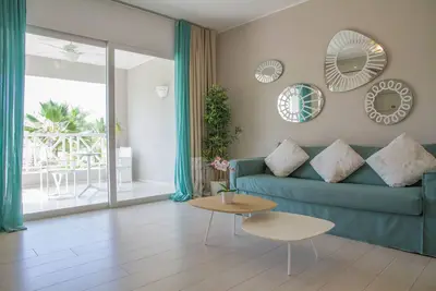 Tracadero Marina 76 Apt, 1 Hab.