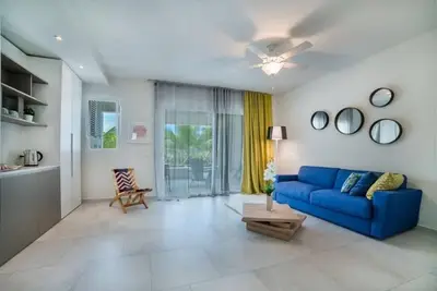 Tracadero Marina 84 Apt, 1 Hab.