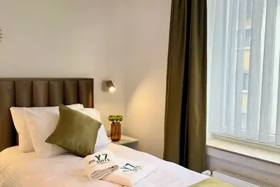 Image de Apartment house in Essen over 2 levels & garden