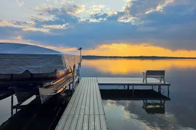 Image de Hackensack Waterfront Retreat on Tenmile Lake