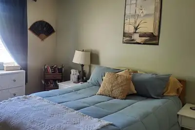 Image de Charming 2-bedroom townhome; Walk to River & Restaurants, Green Clean;  Ac, WiFi