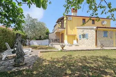 Image de Superbe maison à Novigrad avec WiFi