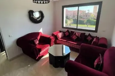Cosy Stay : Gated Security & Free Parking
