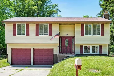 Firepit & 10mins to Speedway - Westside Splendor