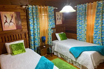 Image de Charming Seaview lodge Tucked In The Mountainside of Signal Hill Tobago