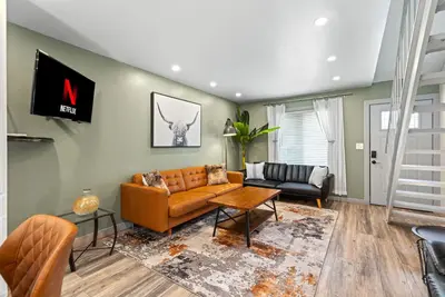 Image de Spectacular Austin SoCo Townhome